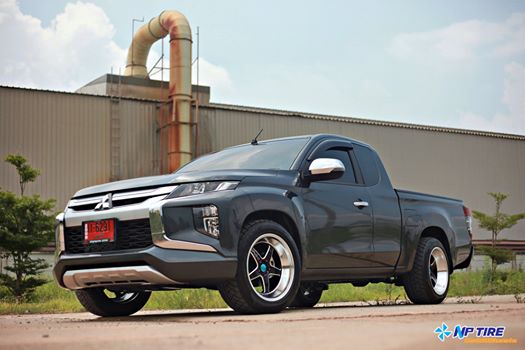 MITSUBISHI NEW TRITON จัดล้อท้องลึกกระแสแรง
 N5-LS ขอบ 18″ หน้า 9.5″ หลัง 10.5 ร…