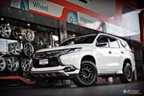 MITSUBHISHI PAJERO SPORT จัดล้อตามกระแสยอดฮิต
 EVO SPORT สเปค 18×9″ et+0 รัดยาง …